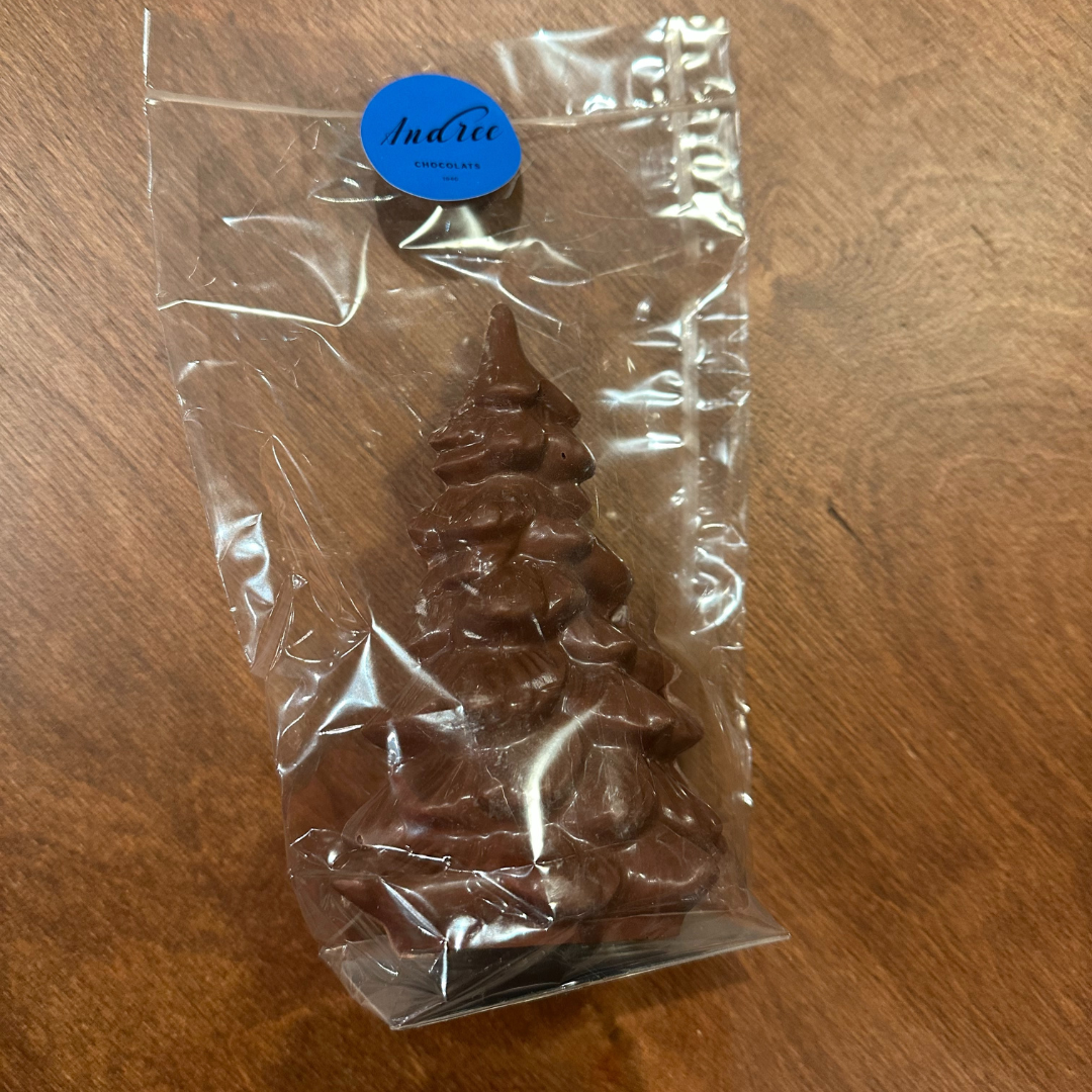 Statues en chocolat au lait