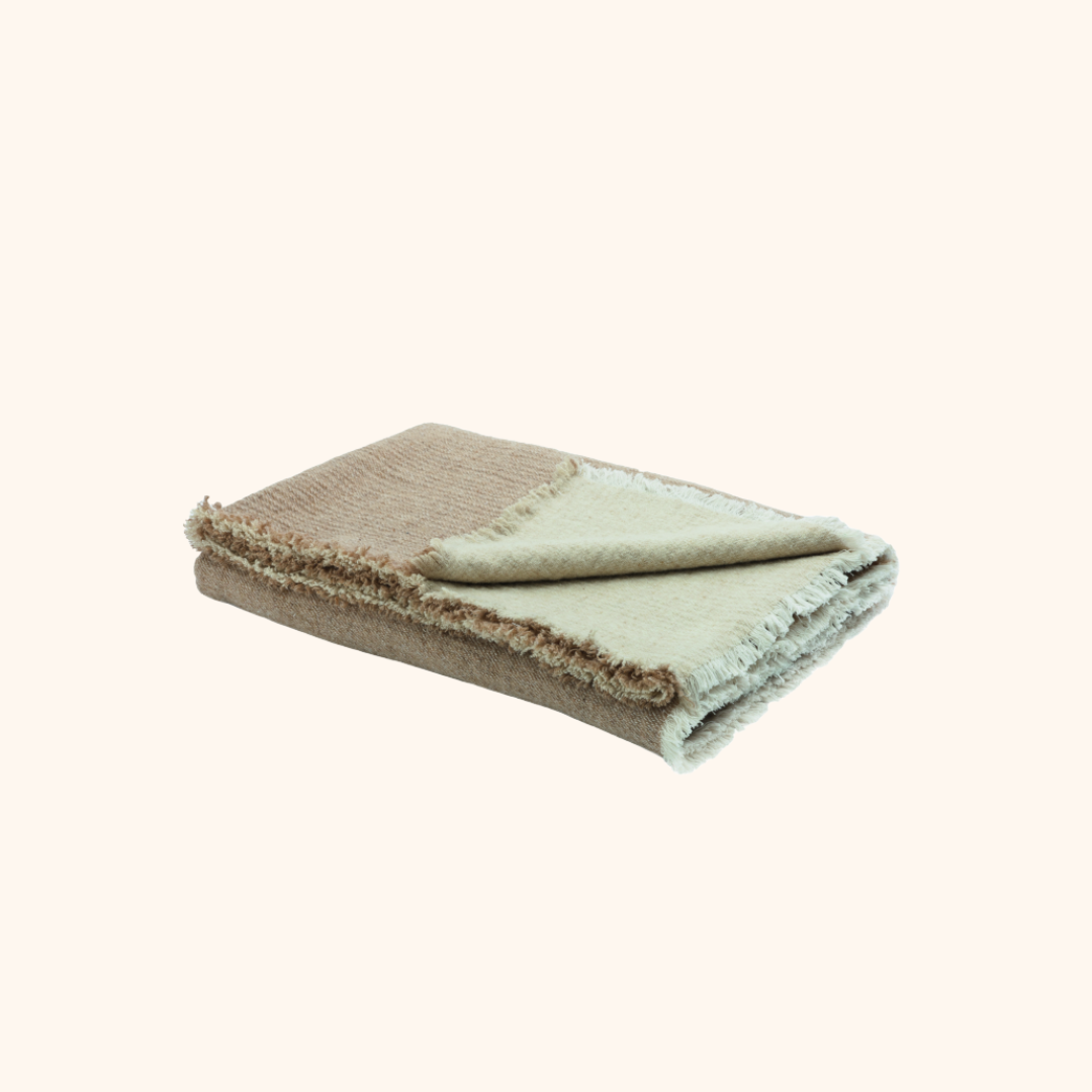 Vice Versa Double-Sided Fringed Throw in Virgin Wool and Washed Cotton
