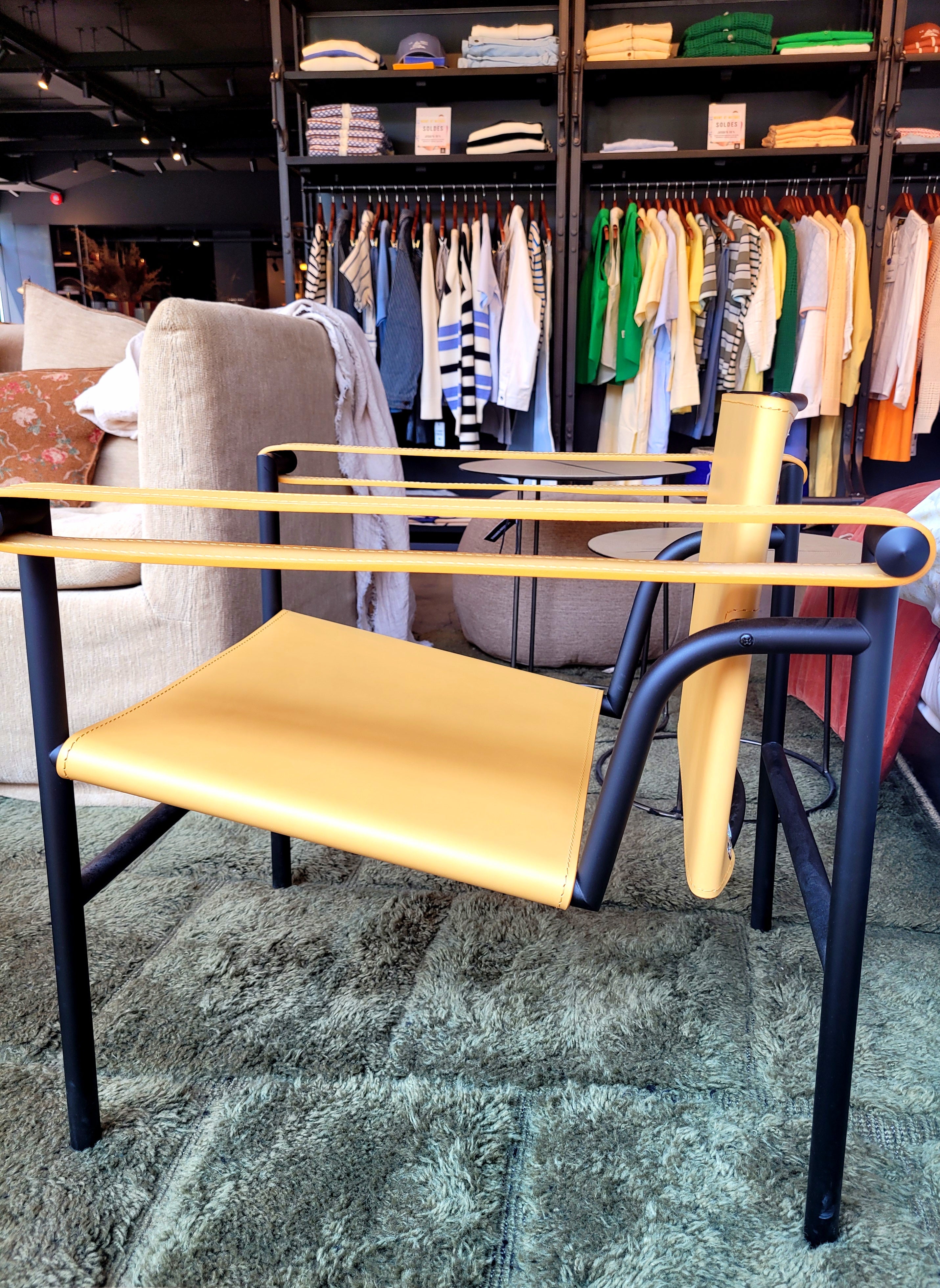 En stock - Fauteuil dossier basculant - Cognac