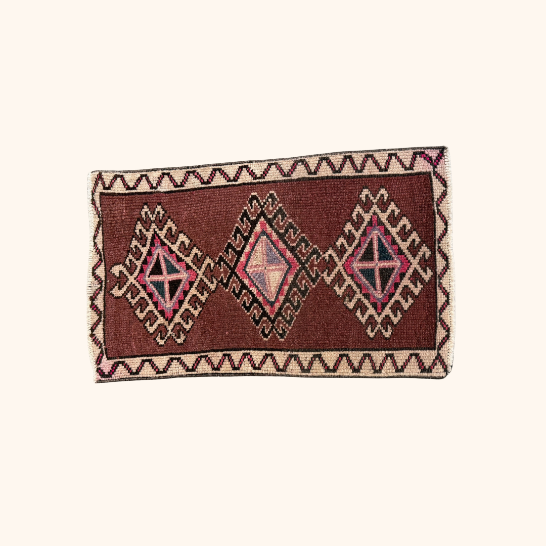 Tapis Yastik vintage , 100% laine noué main, 54 x 87cm, 1'-9'' x 2'-10''