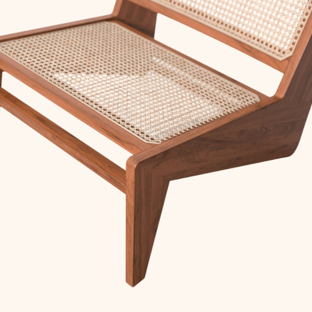Kangaroo armchair