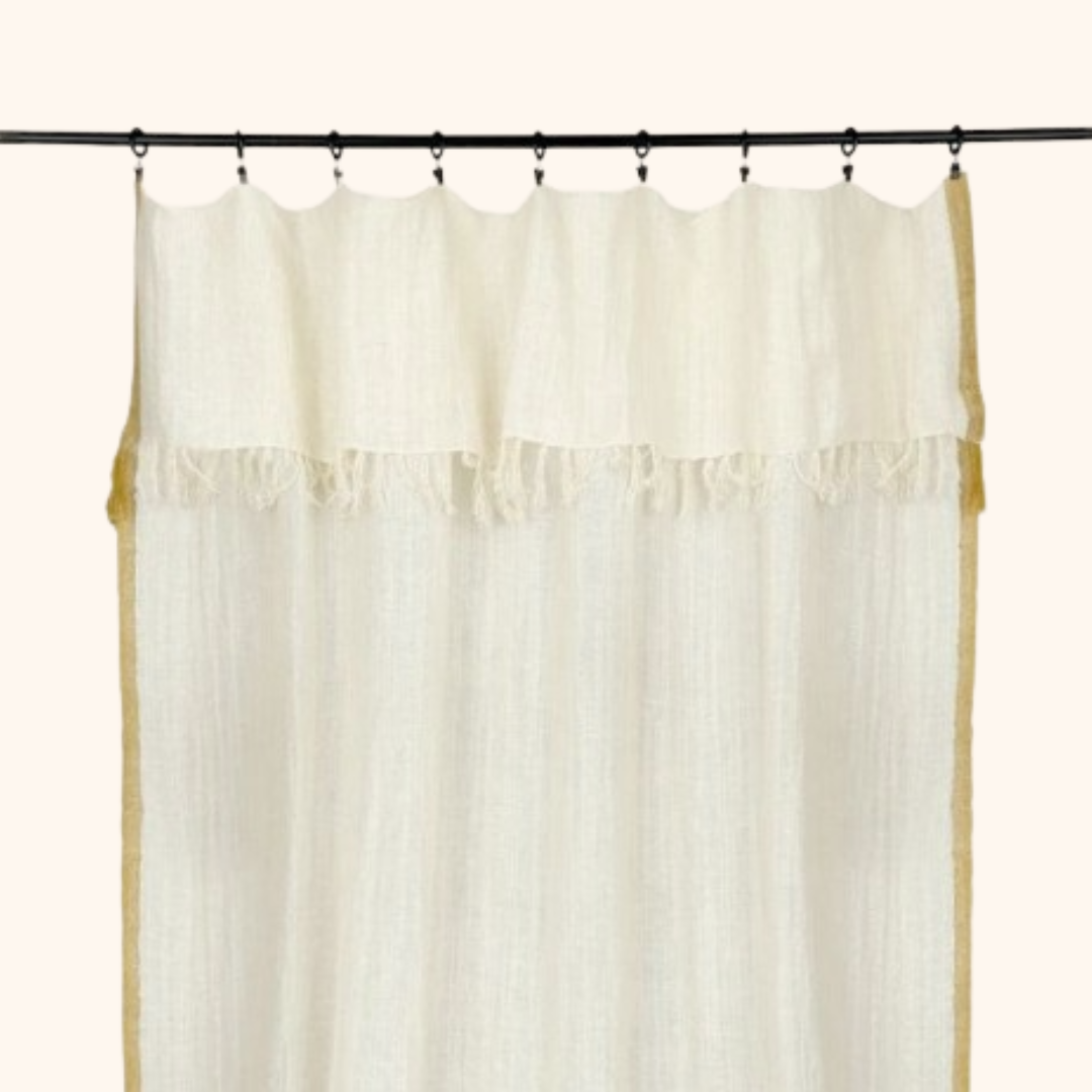 Sivi Curtain