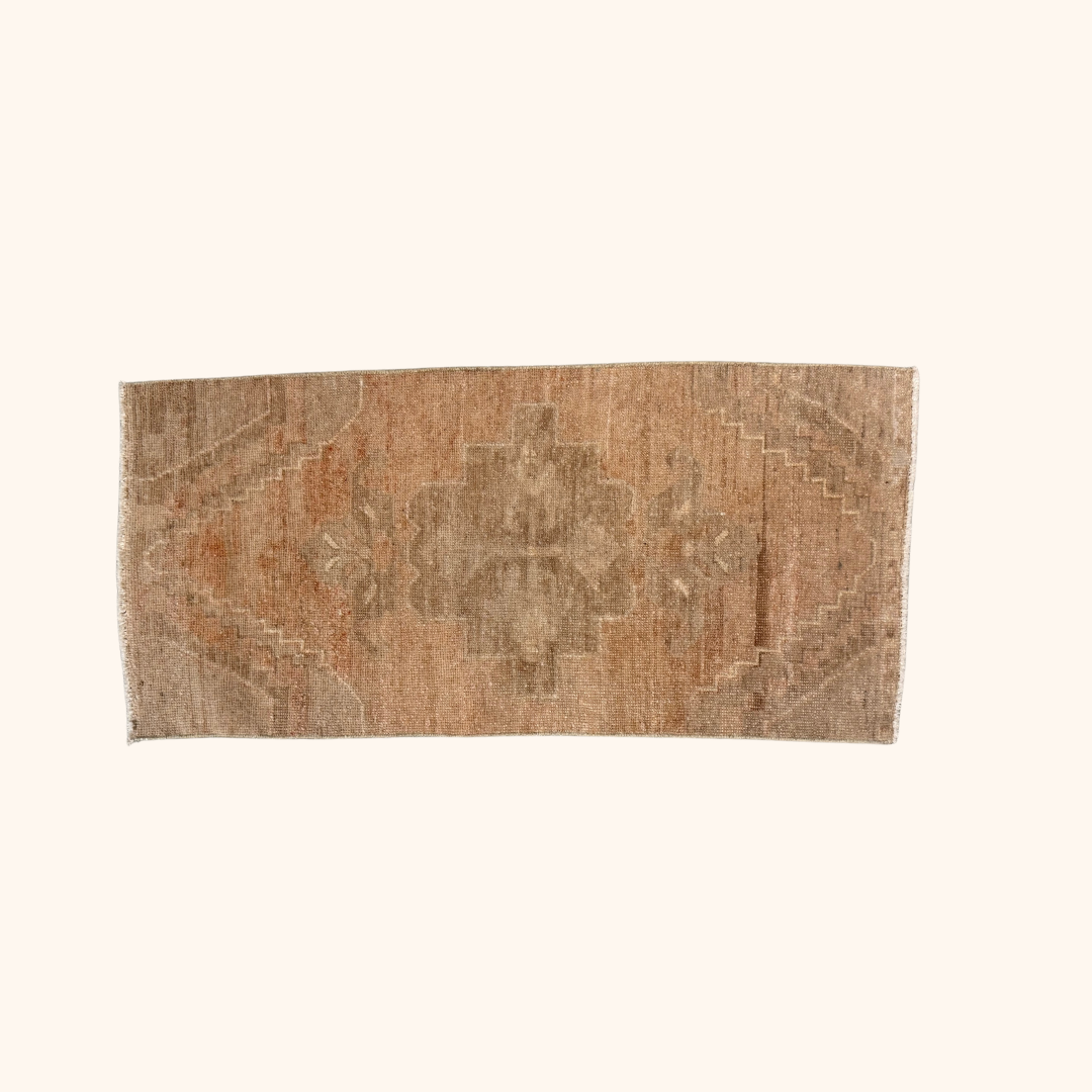 Tapis Yastik vintage , 100% laine noué main, 49cm x 104cm, 1'-7'' x 3'-4''