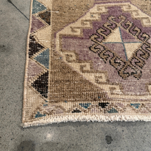 Tapis Yastik vintage - Pièce unique 54/119