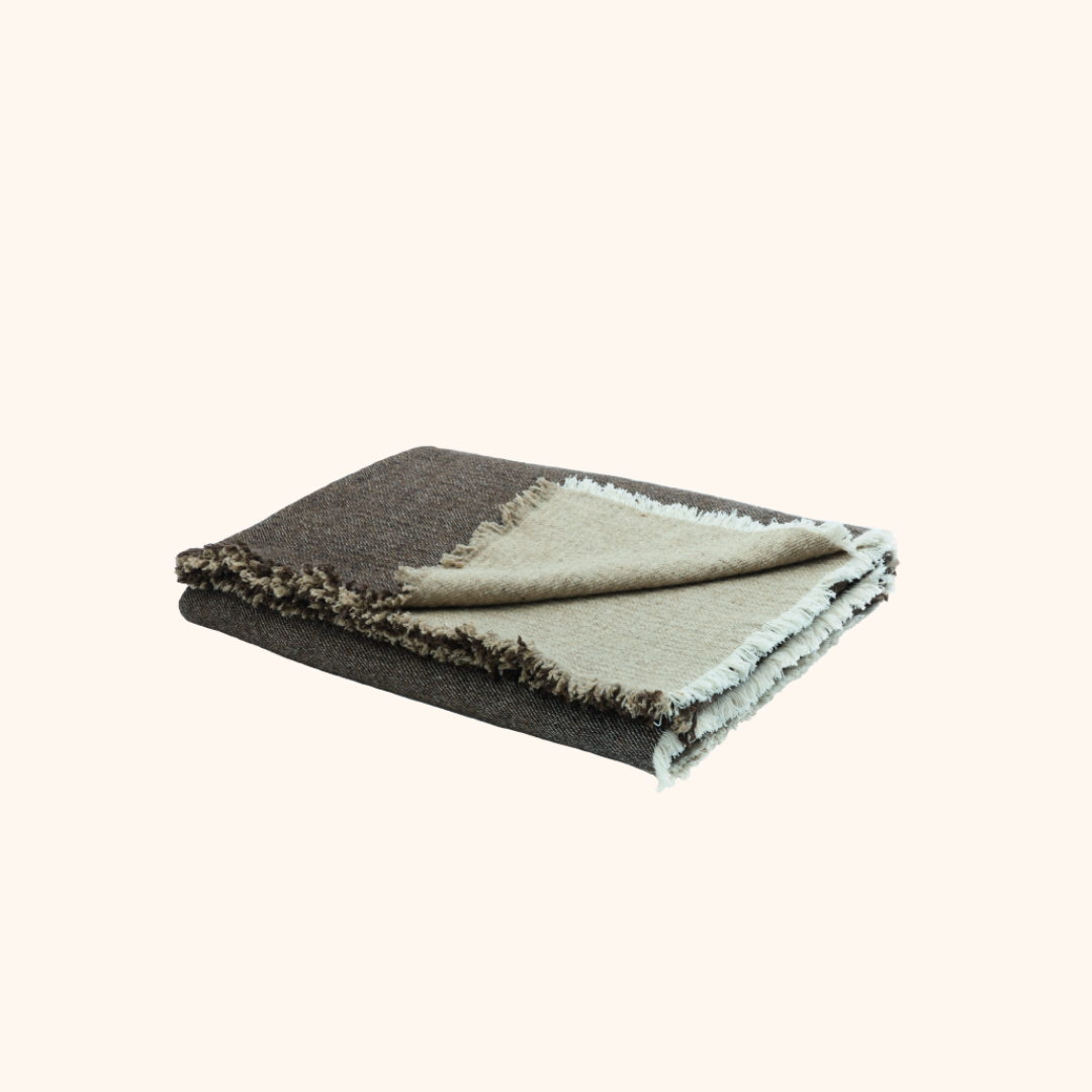 Vice Versa Double-Sided Fringed Throw in Virgin Wool and Washed Cotton