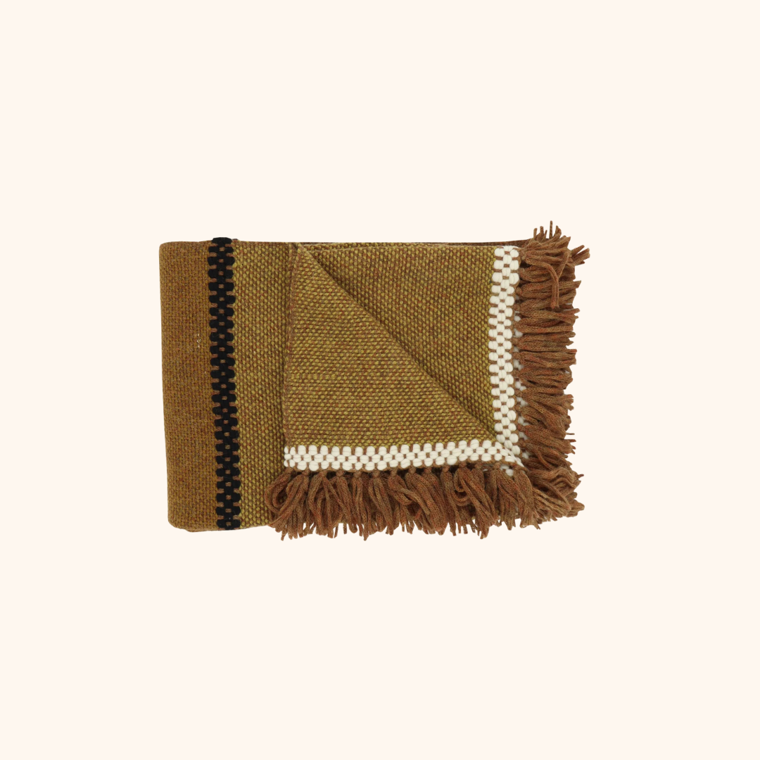 Jivaro Throw