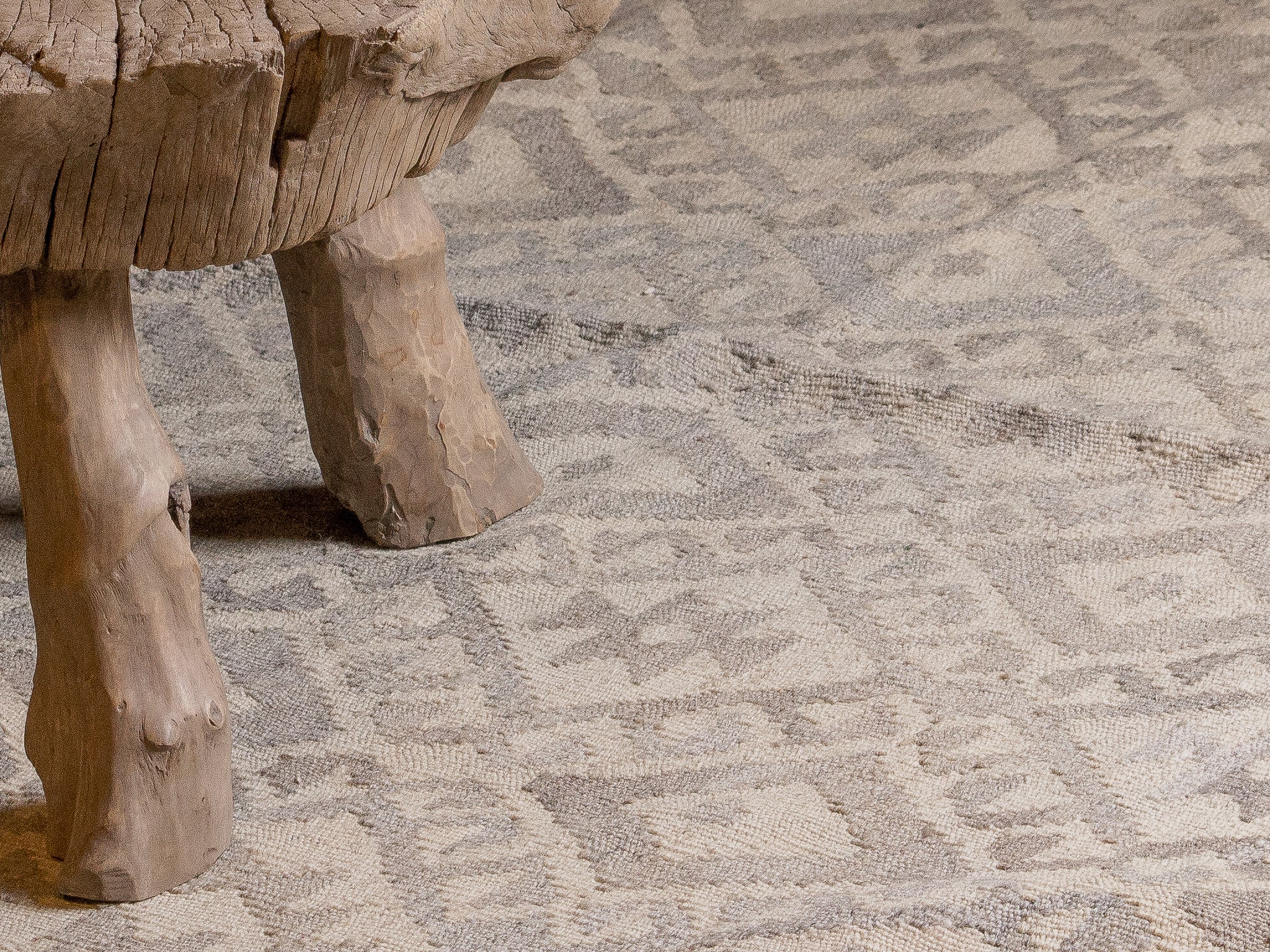 Natural 100% wool hand-knotted maimana kilim rug