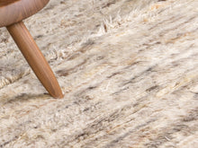 Tapis afghan beige blanc noir à poil long 100% laine de yak - 105cm x 146cm