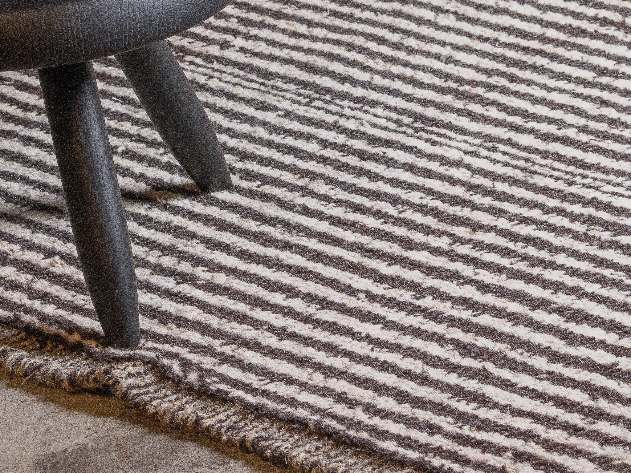 Tapis afghan noir et blanc 100% laine de yak - 90cm x 305cm