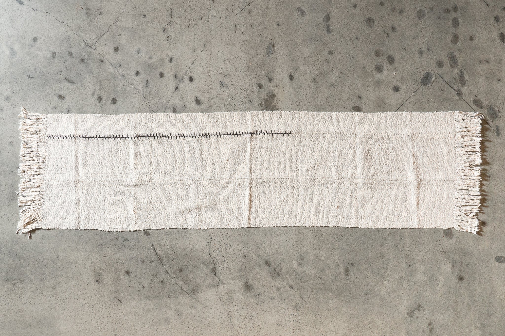 Off-white Afghan rug, 100% cotton - 83cm x 296cm