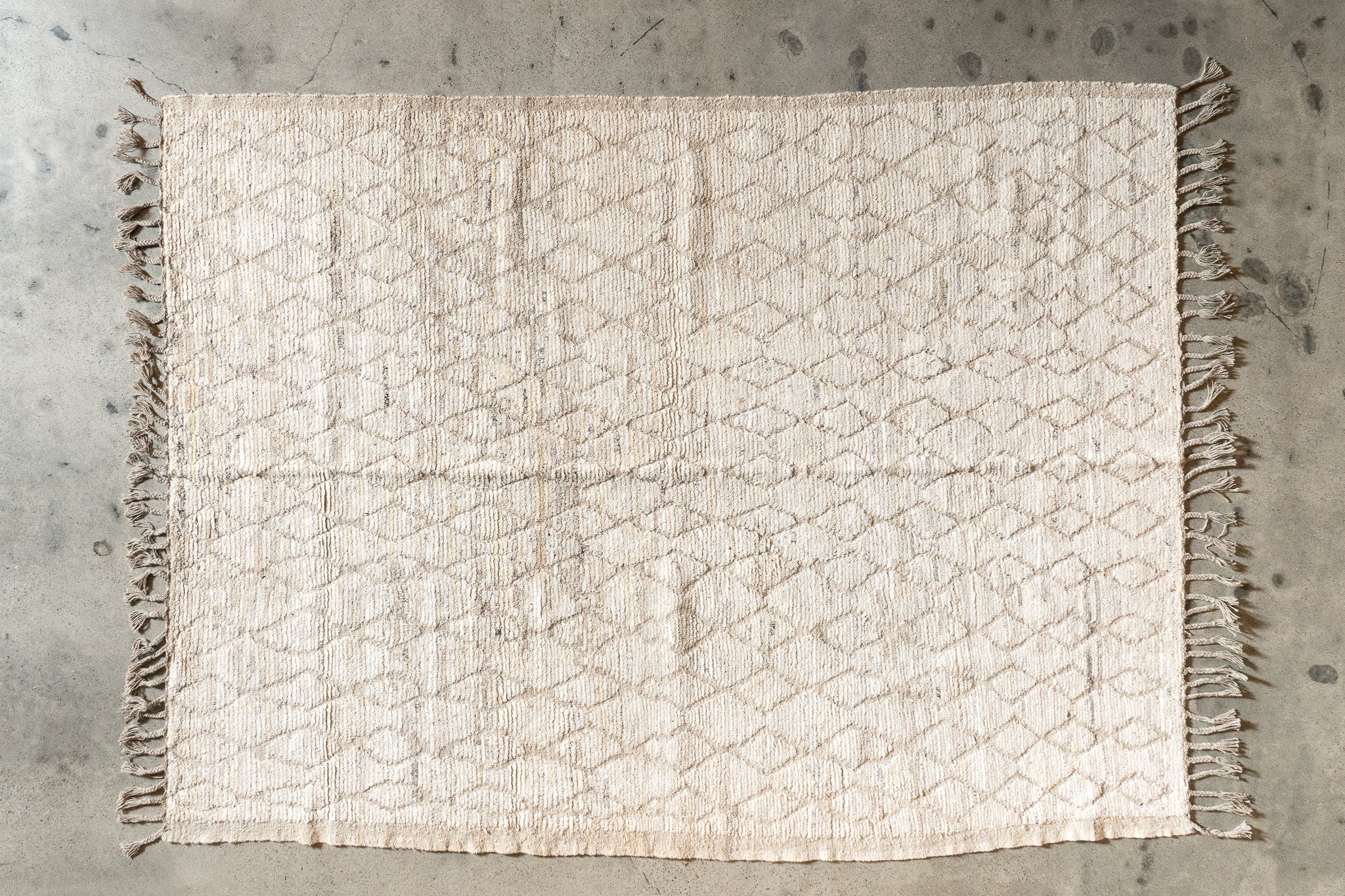 Natural beige Afghan rug, 100% wool - 211cm x 298cm