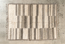 Tapis Afghan - Pièce unique 218/297