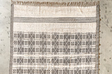 Tapis Afghan - Pièce unique 250/351