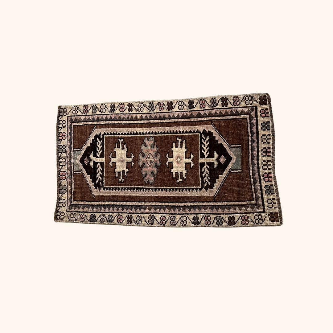 Tapis Yasik vintage , 100% laine noué main, 49cm x 82cm, 1'-7'' x 2'-8''