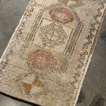 Tapis Yastik vintage - Pièce unique 49/84