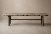 Table basse en chêne pieds bois - Pièce unique