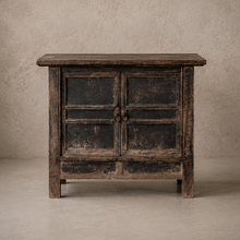 Petit meuble à 2 portes - Pièce unique