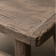 Petite table basse en orme - Pièce unique