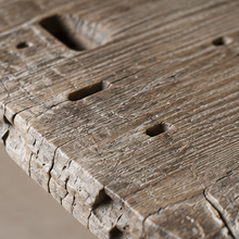Table basse en chêne pieds bois - Pièce unique