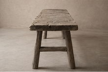 Table basse en chêne pieds bois - Pièce unique