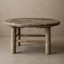 Table basse ronde en orme - Pièce unique