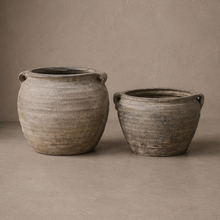 Pot en terre cuite grise - Pièce unique