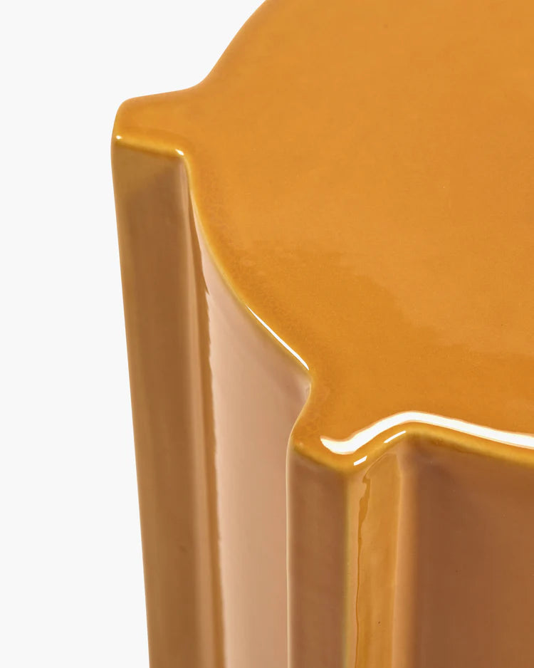 Table d'appoint ocre géométrique Pawn