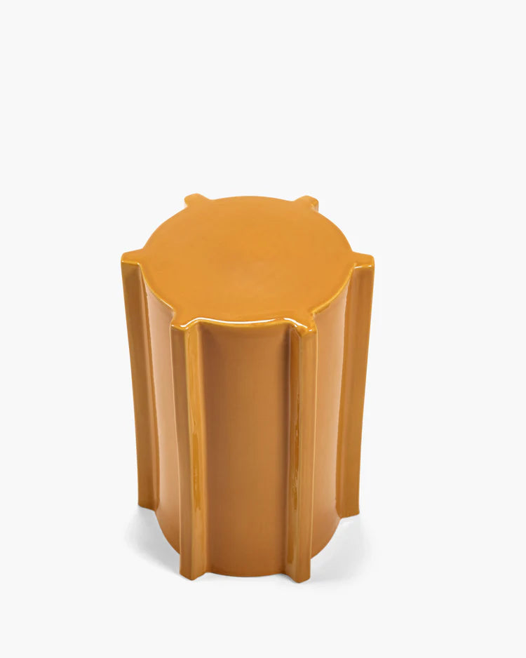 Table d'appoint ocre géométrique Pawn