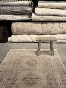 Tapis Vintage - Pièce unique 76/307