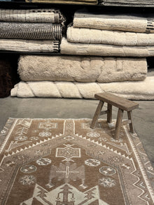 Tapis Vintage - Pièce unique 93/285