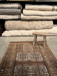 Tapis Vintage - Pièce unique 81/142