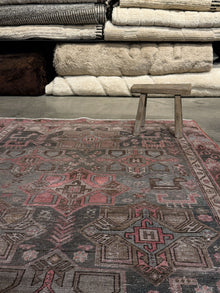 Tapis Vintage - Pièce unique 125/427