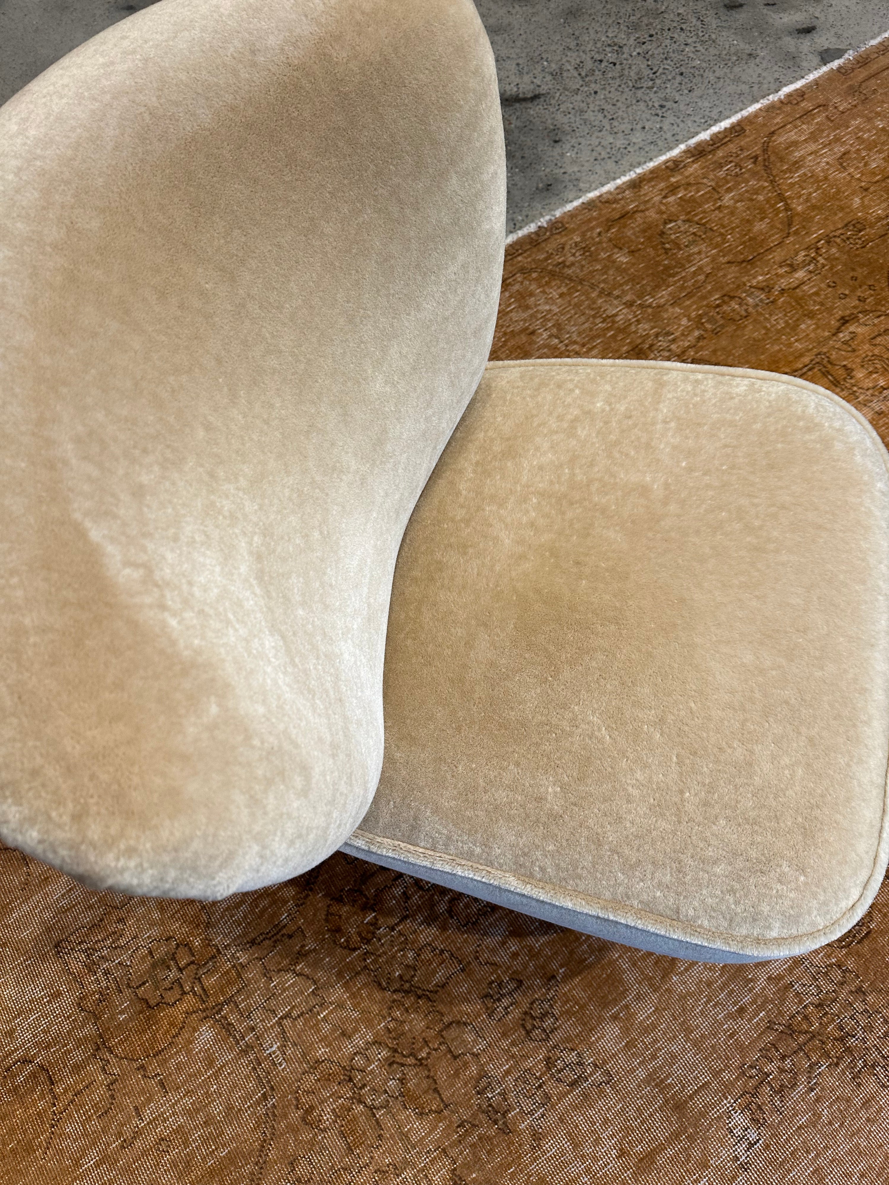 Gina armchair
