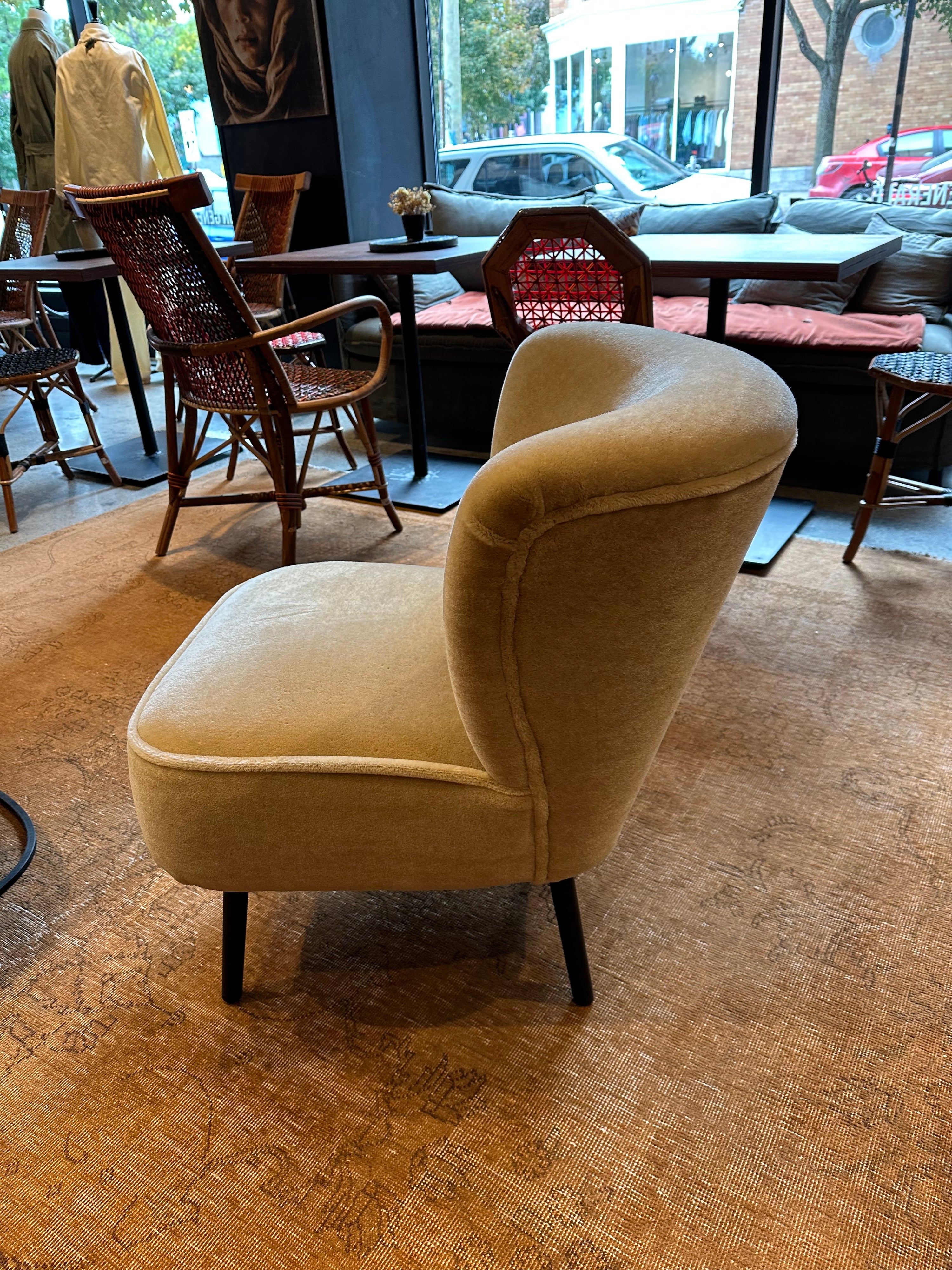 Gina armchair