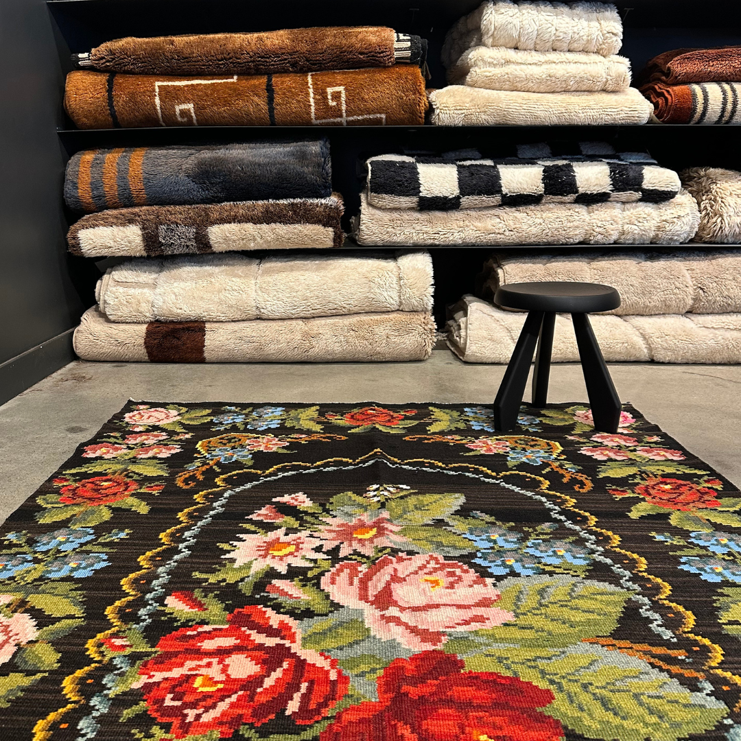 Tapis kilim moldave ancien, laine noué à la main, 243 x 152 cm