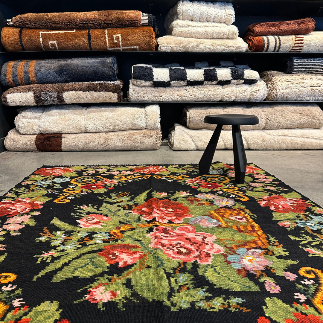 Tapis kilim moldave ancien, laine noué à la main, 209 x 155 cm