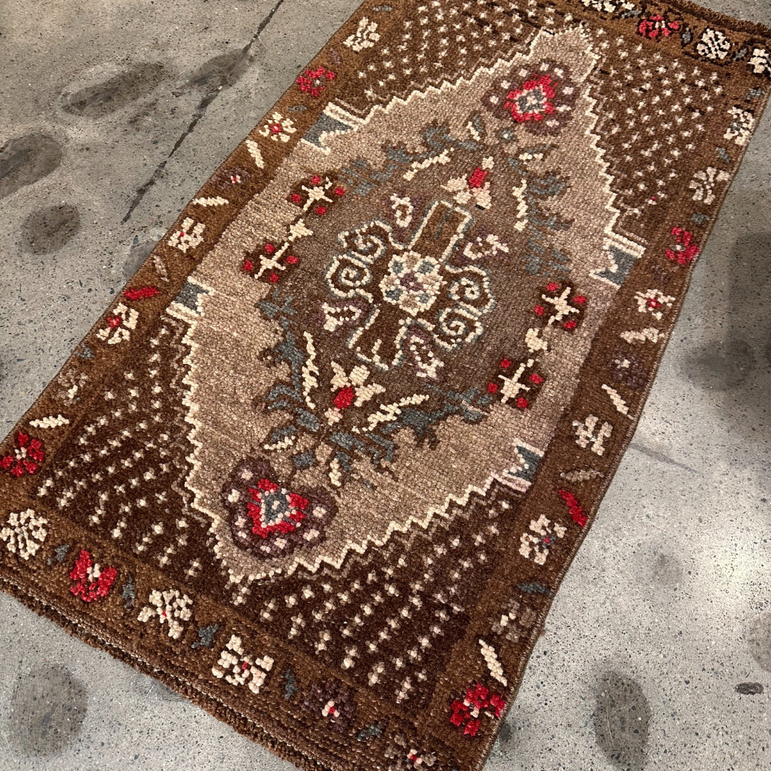 Tapis Yastik vintage , 100% laine noué main, 88cm x 47cm, 2'-10'' x 1'-6''