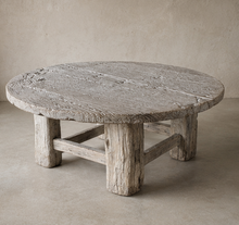 Table basse ronde style tofu - Pièce unique