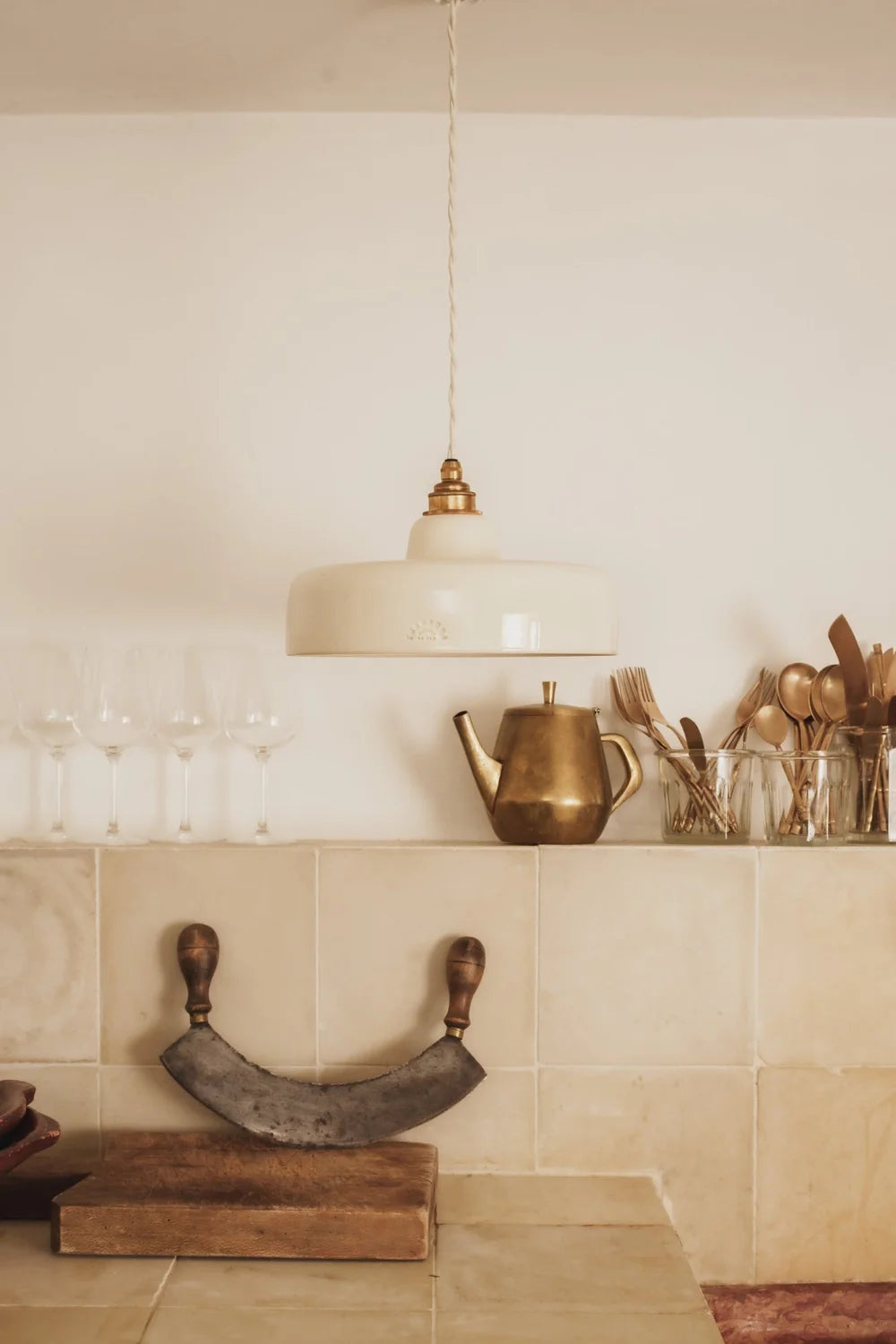 URSULE - Luminaire assiette  en grès chamotté Ivoire