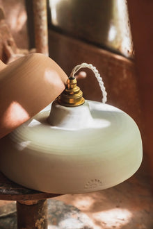 URSULE - Luminaire assiette en terre cuite blanche