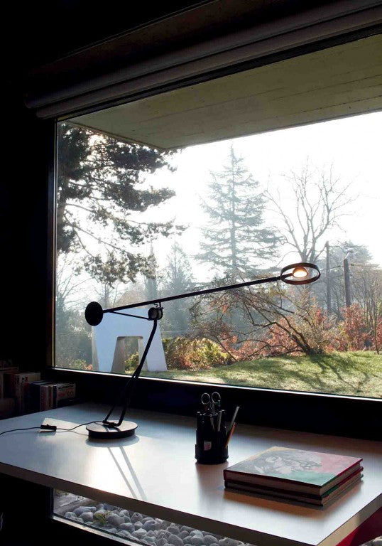 Aaro table lamp