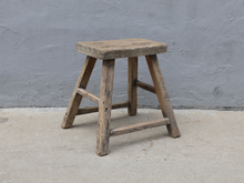 Tabouret en orme ancien