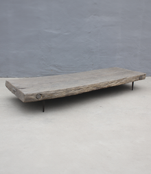 Table basse en chêne sur pieds métal (pik)